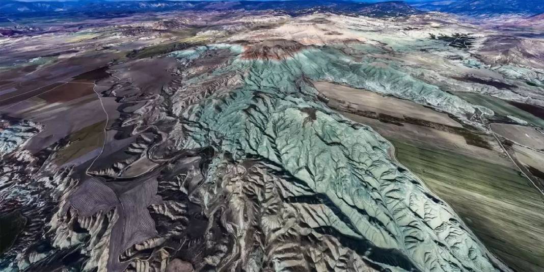 Ankara’da bulunuyor gören hayran hayran bakıyor! Binlerce yıl içinde oluşuyor, Türkiye’de sadece 3 yerde görülebiliyor 1